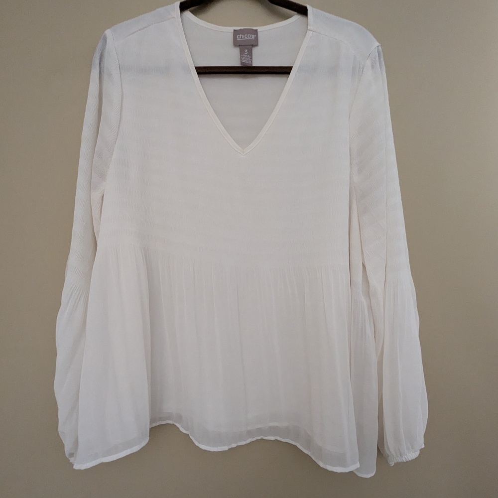 Chico's Cream V-Neck Hobo Flowey  Blouse